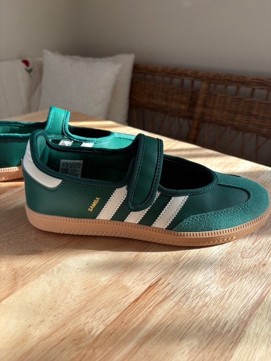 adidas Shoes - adidas Samba Mary Jane in Dark Green and White with Gum Sole